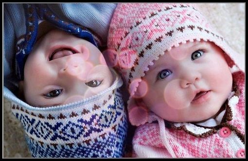 İkiz bebek en tatlı