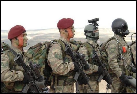Bordo bereli asker resimleri