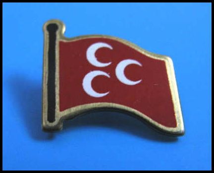 Üç hilal bayrak rozeti