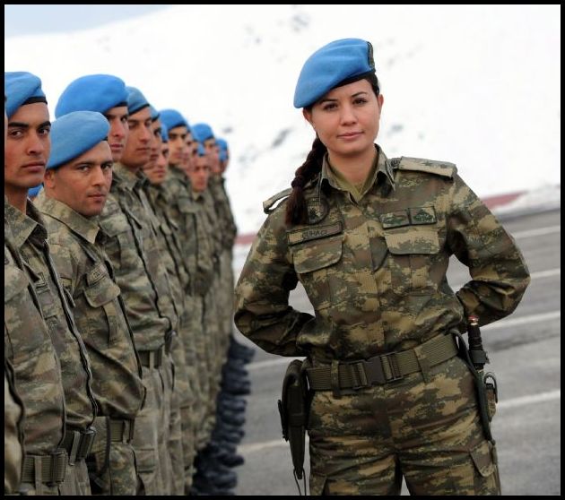 Kadın komando asker