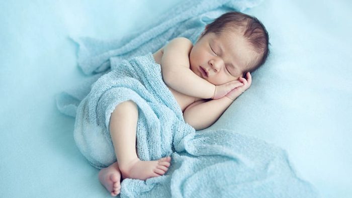 Erkek bebek fotoğrafları