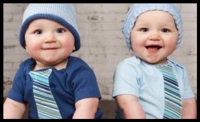İkiz bebek foto