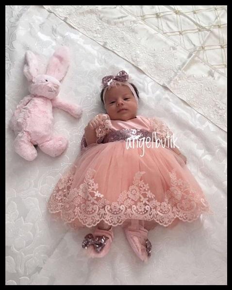 Kız bebek fotoğrafları