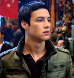 Mert yazıcıoğlu kimdir