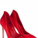 Kırmızı stiletto topuklu ayakkabı